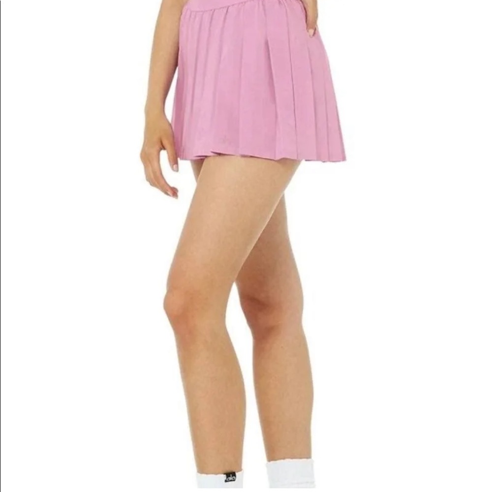 NWT Alo Yoga Varsity Tennis Skirt in pink lavender sz small SOLD OUT!